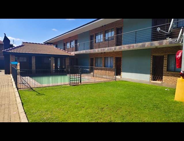 2 BEDROOM PROPERTY TO RENT IN BULT WEST